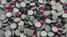 Cargar y reproducir el video en el visor de la galería, Medida ss10 (3mm) color Amethyst