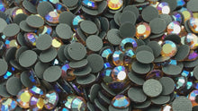 Cargar y reproducir el video en el visor de la galería, Medida ss10 (3mm) color AB Topaz